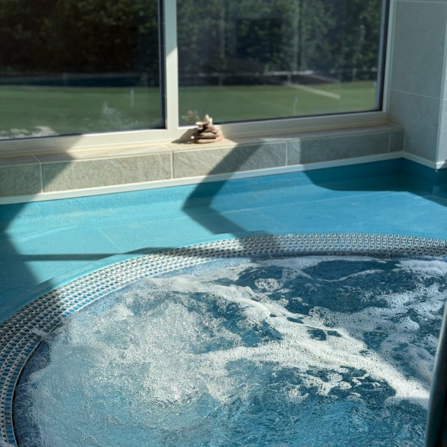 Hot tub at The Dartmouth Spa